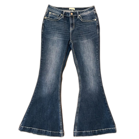 Shyanne Bootcut Flare Jeans Dark Wash Western Stitched Pockets Short 31W x 32L - Picture 2 of 7